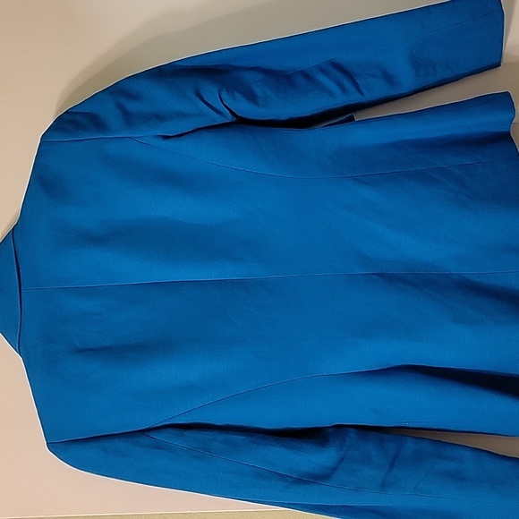 Tahari, Arthur S Levine, size 0petite intense teal colored blazer. - Picture 4 of 4